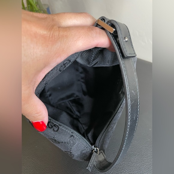 Gucci GG Monogram Canvas Pouch in Brand New Condition - Picture 9 of 13